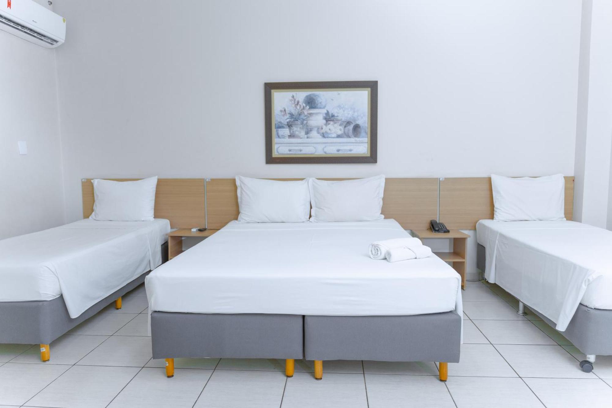 Hotel Equinocios Executive 바르카레나 외부 사진