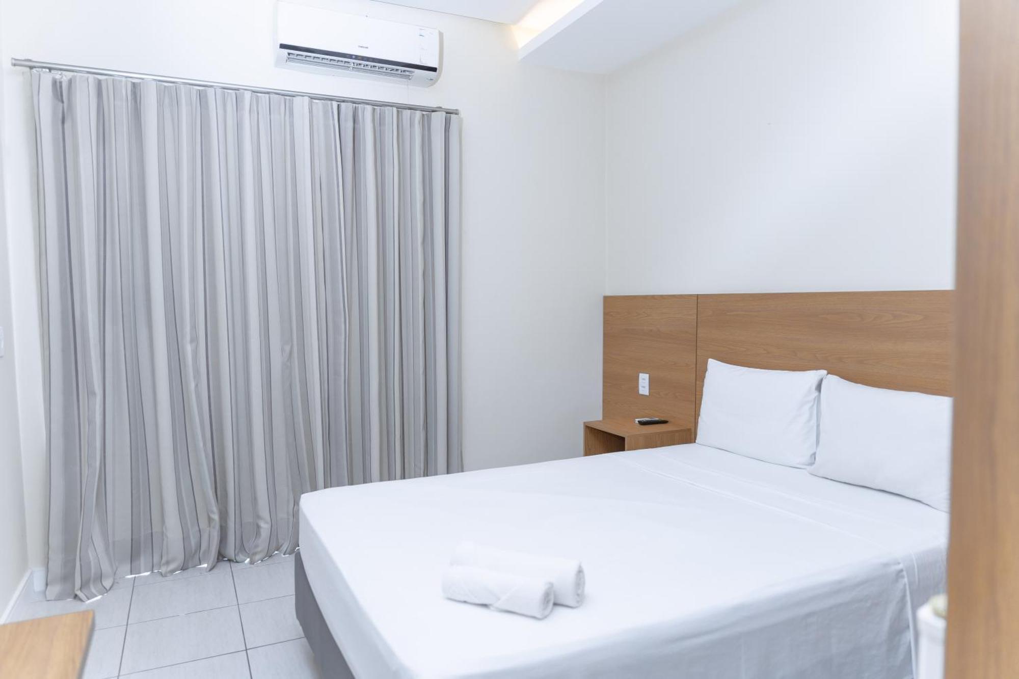 Hotel Equinocios Executive 바르카레나 외부 사진