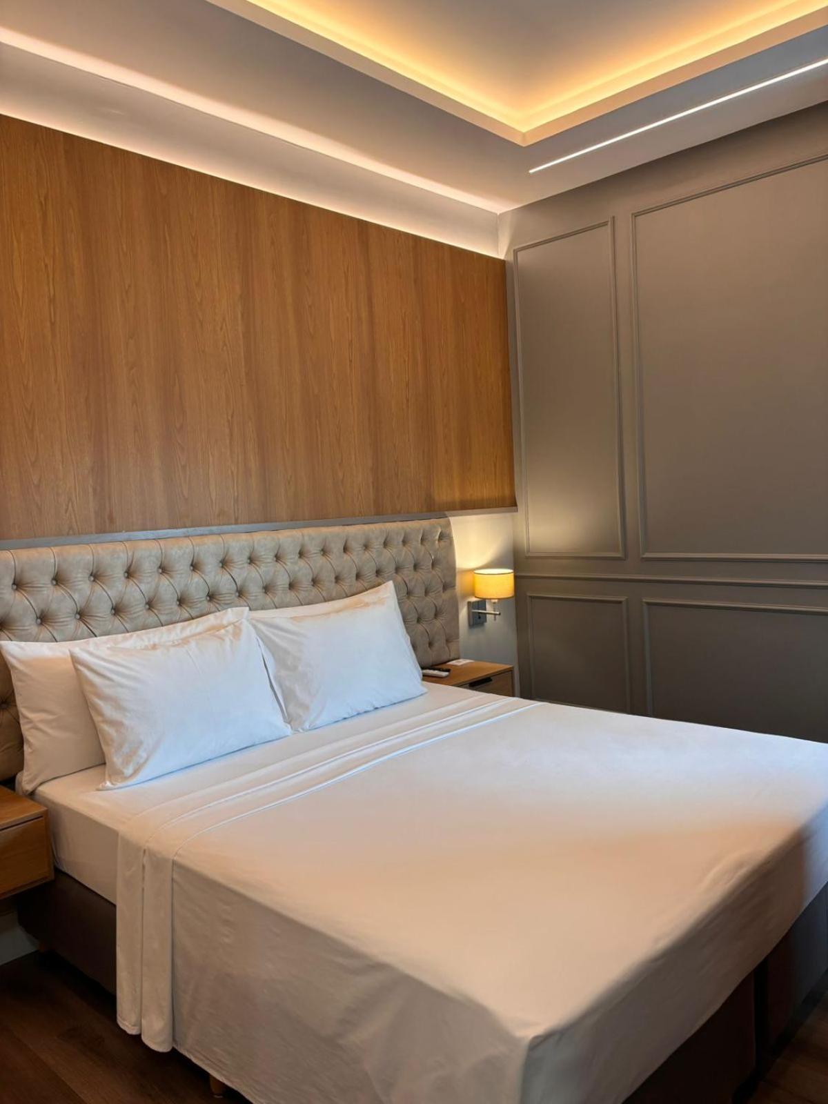 Hotel Equinocios Executive 바르카레나 외부 사진